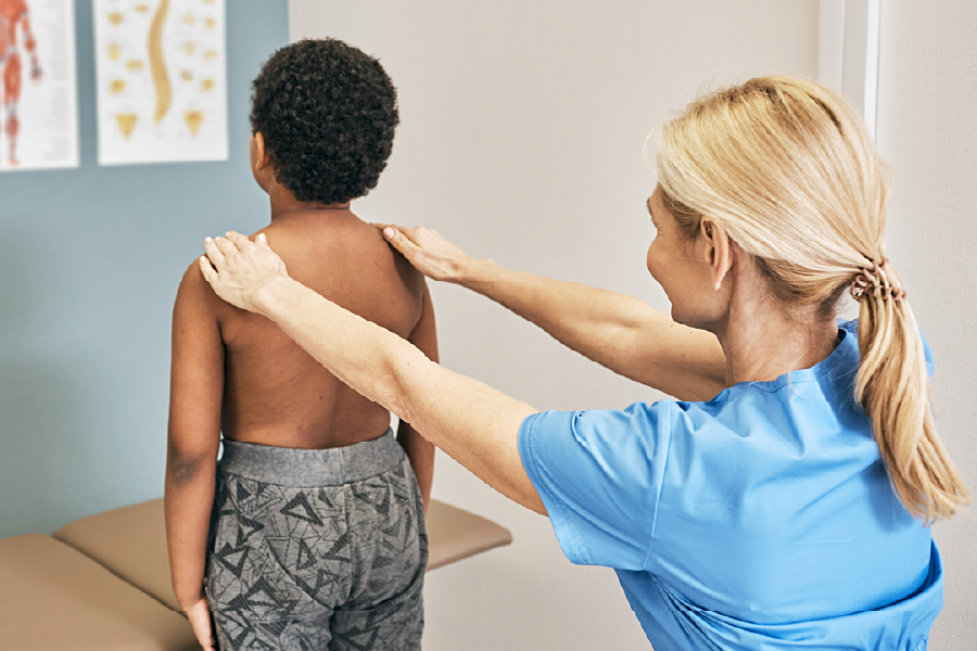 소아 청소년 체형교정 클리닉